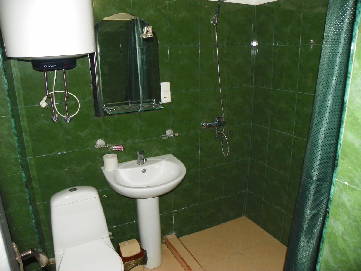 Hereti Hotel Лагодехи Екстериор снимка