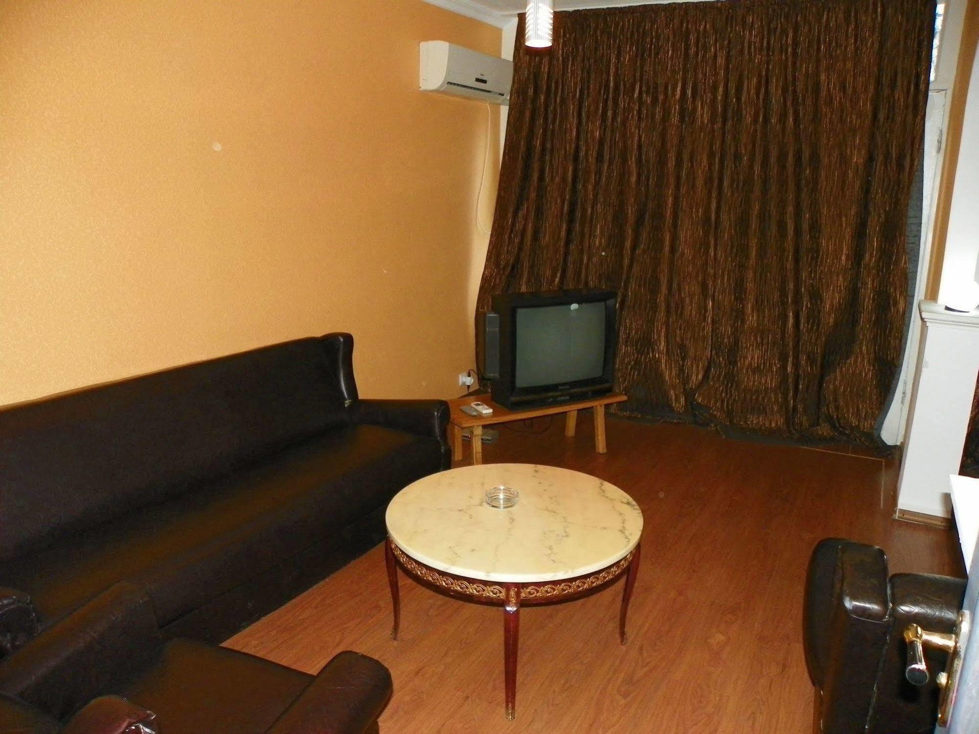 Hereti Hotel Лагодехи Екстериор снимка